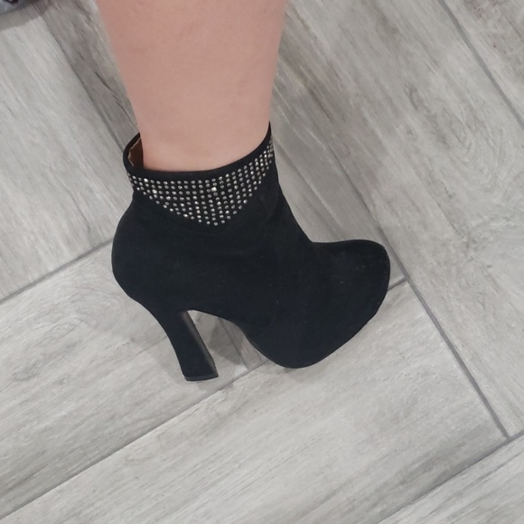 Black Ankle boots - Picture 3 of 6